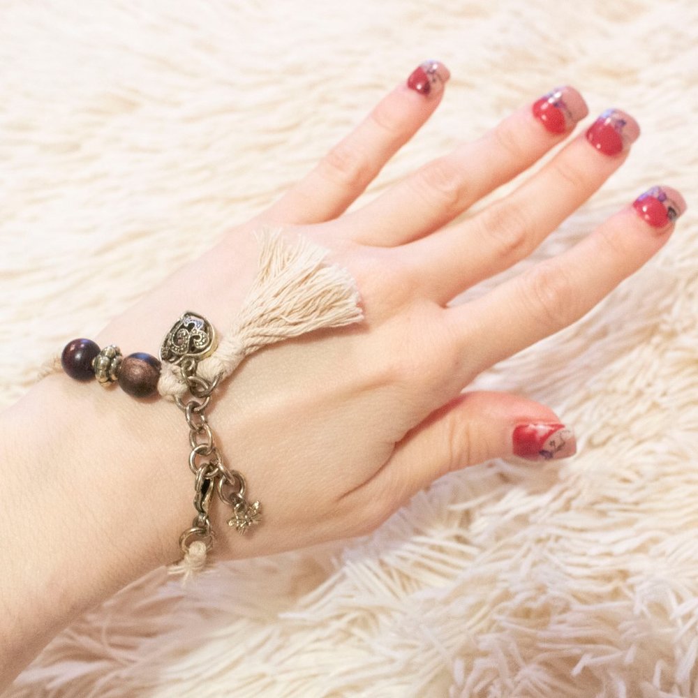 Boutique Natural Rope Bronze Charm Heart Butterfly Bohemian Wood Bead Bracelet - Picture 8 of 12